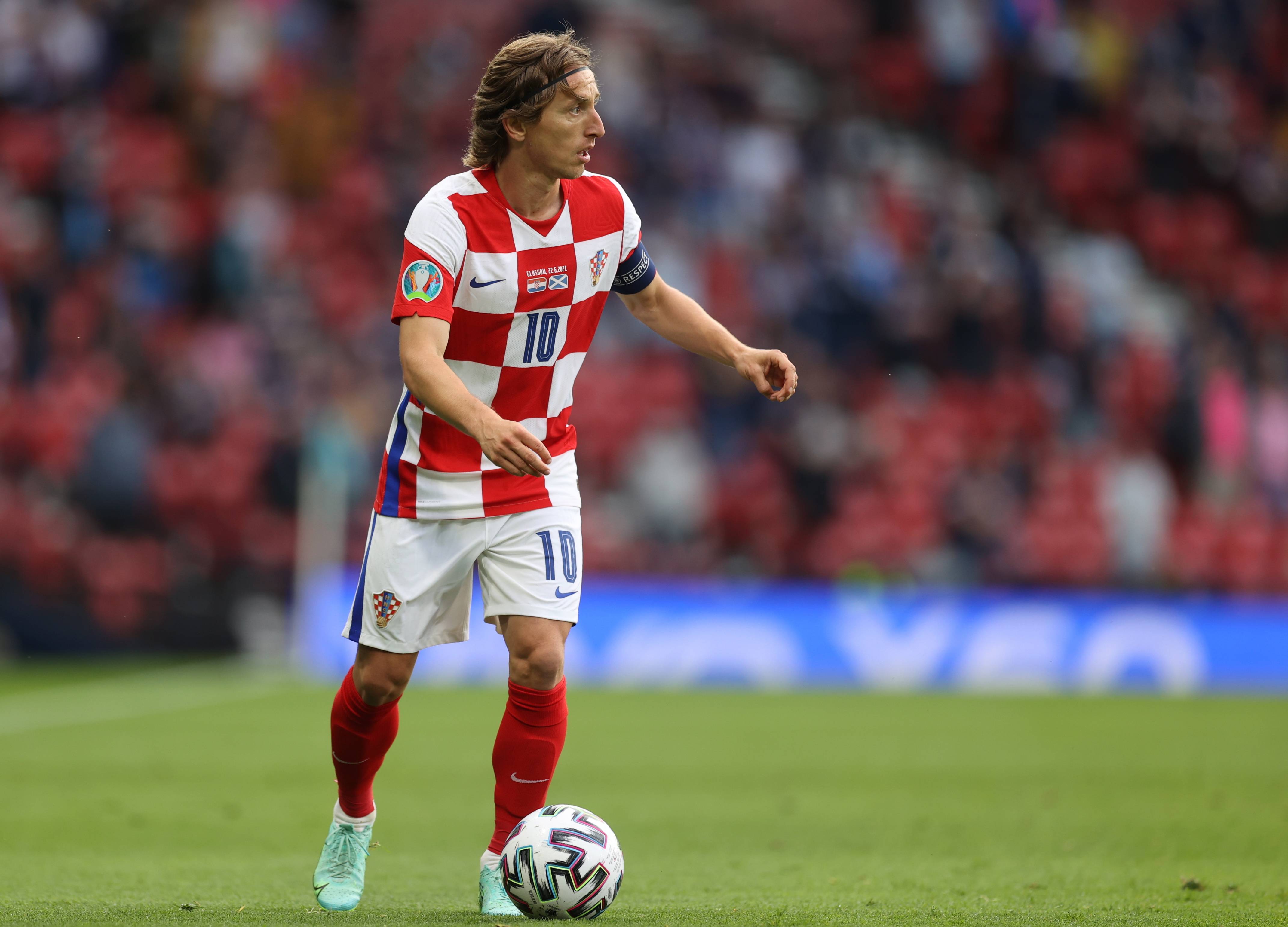 乒乓球混合团体世界杯：中国队六连胜领跑积分榜