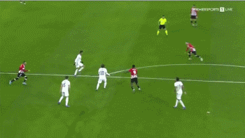 镜报：曼联100英镑开放球迷参观卡灵顿新基地，可进入更衣室