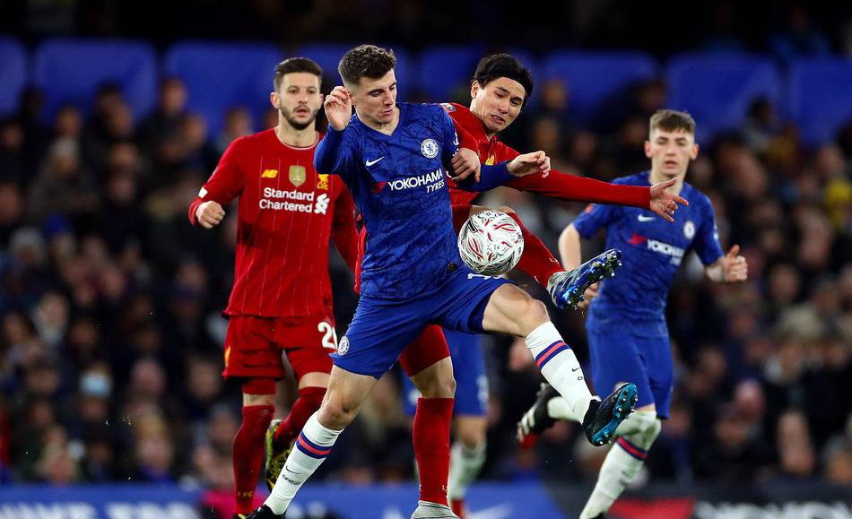 法兰克福主帅：输球确实难受，但比结果更重要的是重建信心